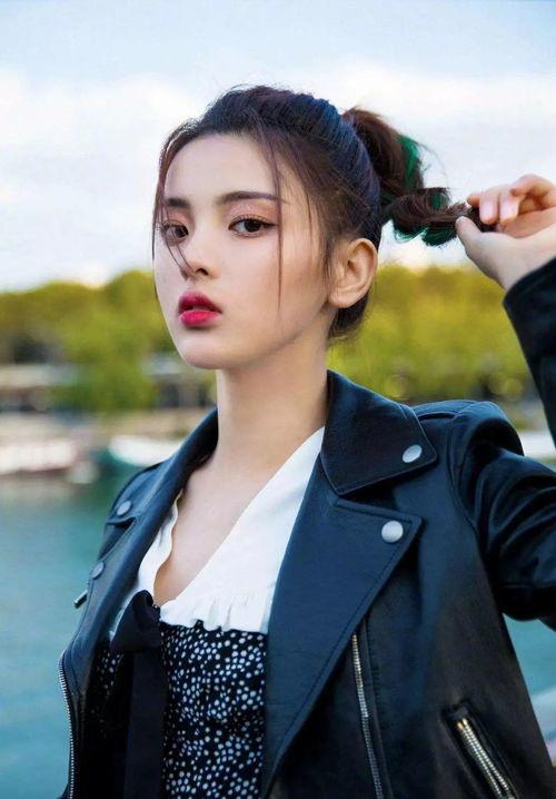娱乐八卦吃瓜直播间七姐,揭秘娱乐圈幕后故事  第2张