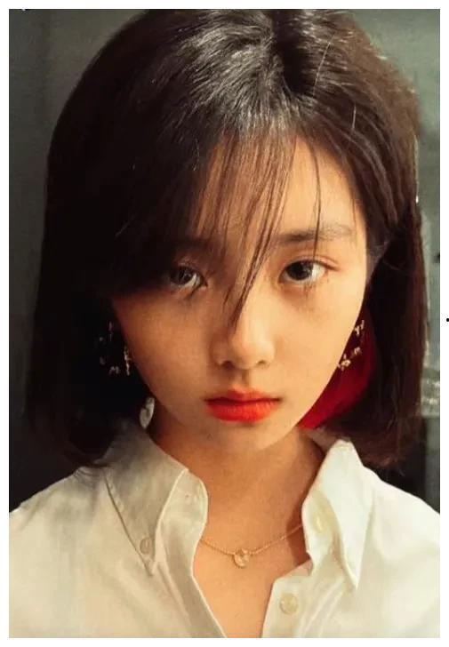 娱乐圈吃瓜小妹妹是谁,揭秘神秘网络红人的幕后故事  第3张