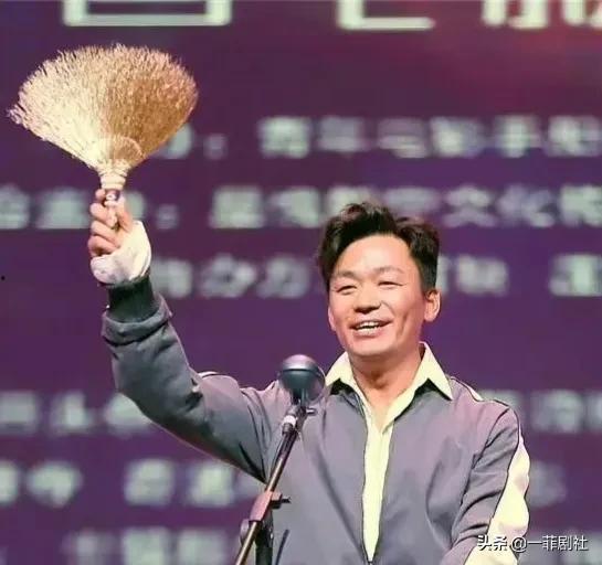 娱乐圈吃瓜爆料天王是谁,揭秘幕后真相 第2张 娱乐圈吃瓜爆料天王是谁,揭秘幕后真相 第2张