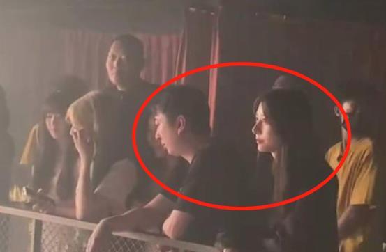 娱乐吃瓜君网红虐猫是谁 第2张 娱乐吃瓜君网红虐猫是谁 第2张