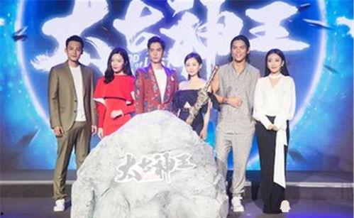 因为吃瓜进娱乐圈的小说,从吃瓜群众到娱乐圈风云 第3张 因为吃瓜进娱乐圈的小说,从吃瓜群众到娱乐圈风云 第3张