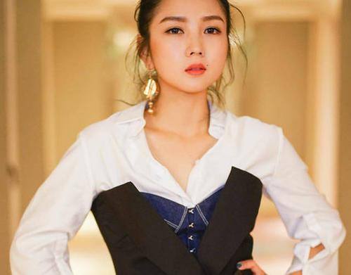 娱乐吃瓜二人组视频  第2张